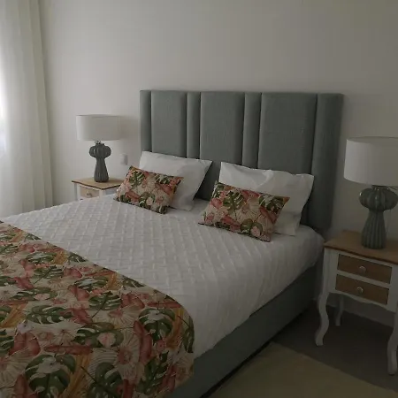 Casinha D'avo Ferienhaus Nazaré