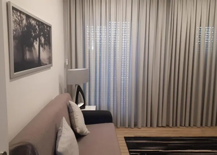 Casinha D'avo * 纳扎雷